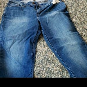 Womens Levi jeans